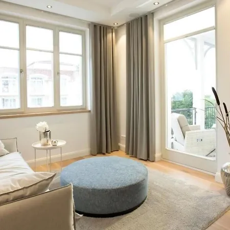 Apartment East Cloud By Interhome *